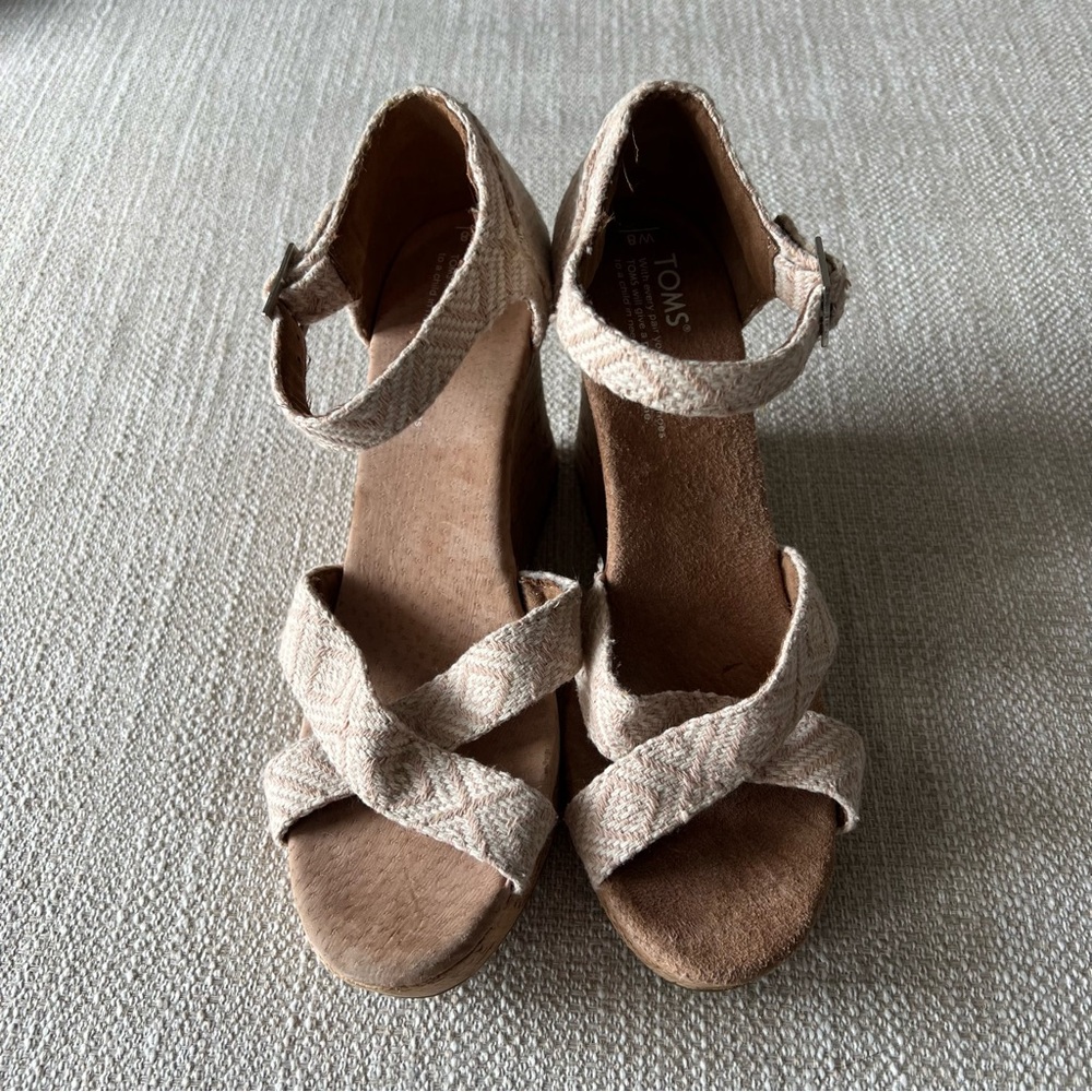 Toms Sierra Spring Cork Wedges size 8